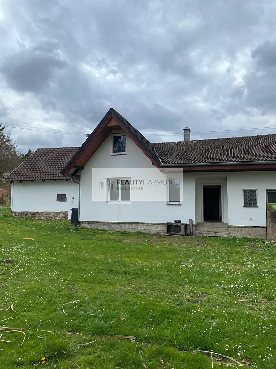 Prodej rodinného domu 205 m², pozemek 1104 m²